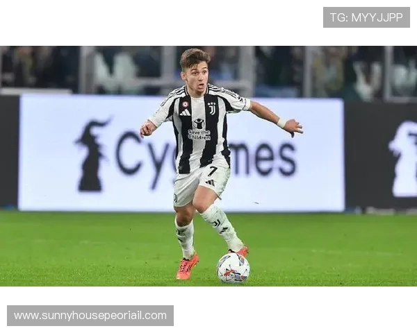 都灵体育报：尤文图斯对维拉蒂冬窗加盟并无实质兴趣